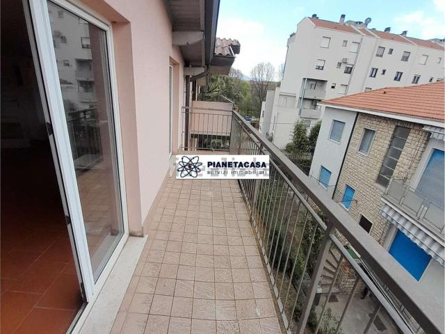Appartamento in vendita di 75 m² in Via Vittorio Alfieri, 2