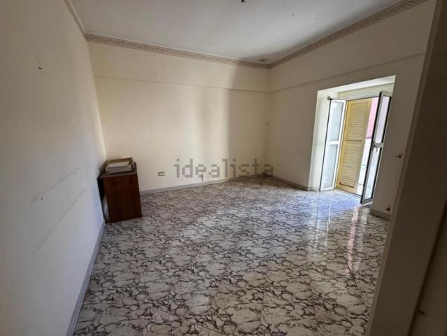 Appartamento in vendita di 75 m² in Via Zezza