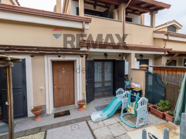Appartamento in vendita di 75 m² in Via Achille Giammarioli, 24