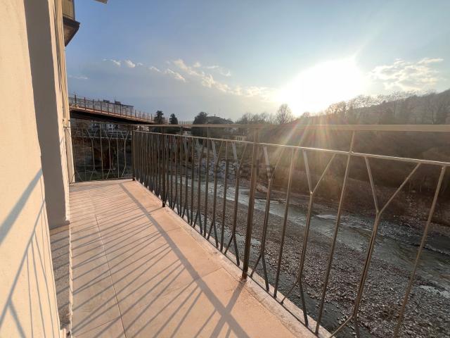 Appartamento in vendita di 75 m² in Via Andrea Costa, 8