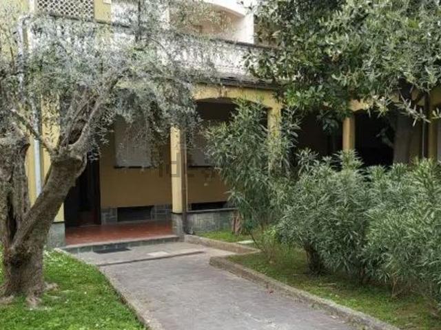 Appartamento in vendita di 75 m² in Via Ardoino Gen 178