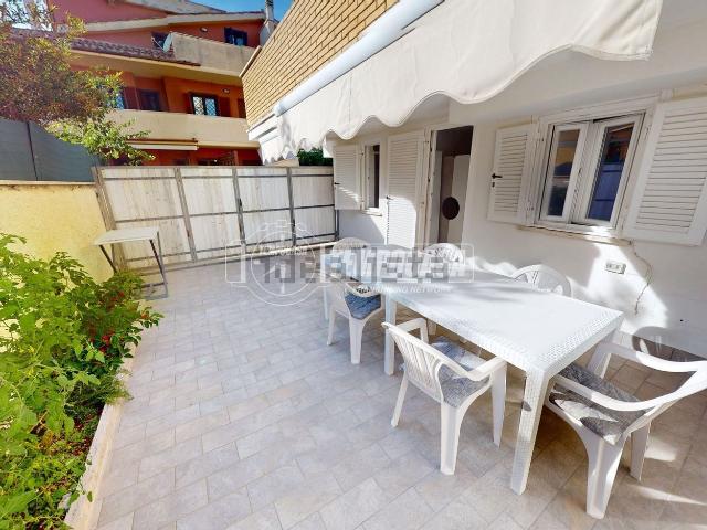 Appartamento in vendita di 75 m² in Via Arenile di Torre Flavia, 41