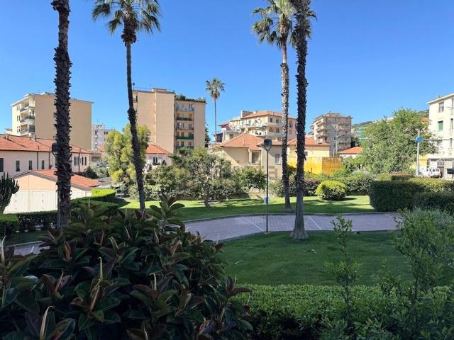 Appartamento in vendita di 75 m² in Via Aurelia Ponente, 77