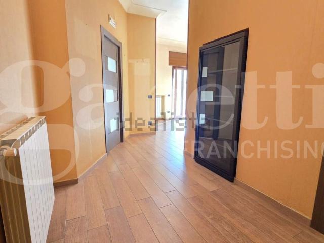 Appartamento in vendita di 75 m² in Via Bagnoli