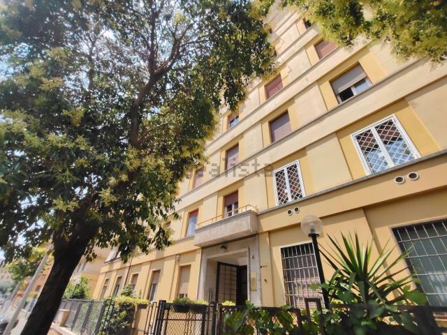 Appartamento in vendita di 75 m² in Via Biella