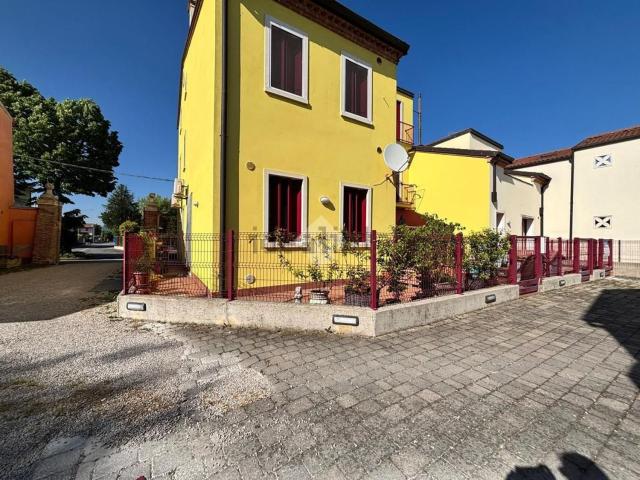Appartamento in vendita di 75 m² in Via Cà Montanare