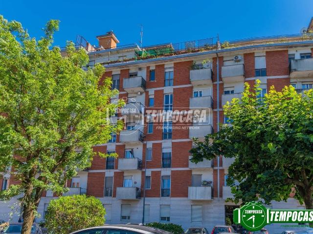 Appartamento in vendita di 75 m² in Via Carolina Invernizio, 1