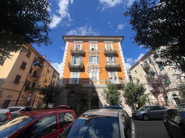 Appartamento in vendita di 75 m² in Via Castelfidardo, 3