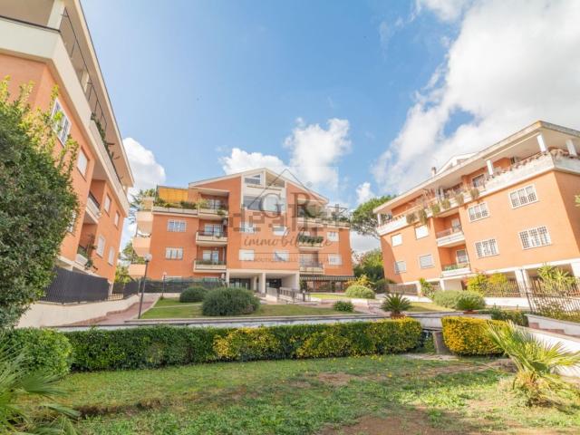 Appartamento in vendita di 75 m² in Via Cassia, 1716