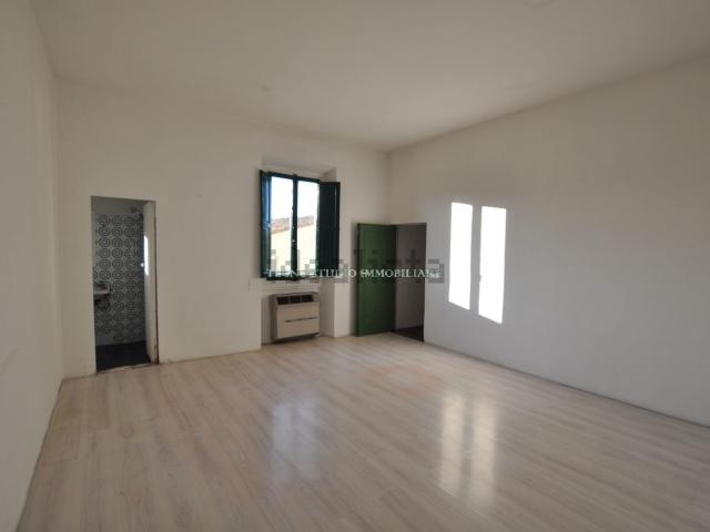 Appartamento in vendita di 75 m² in Via senese