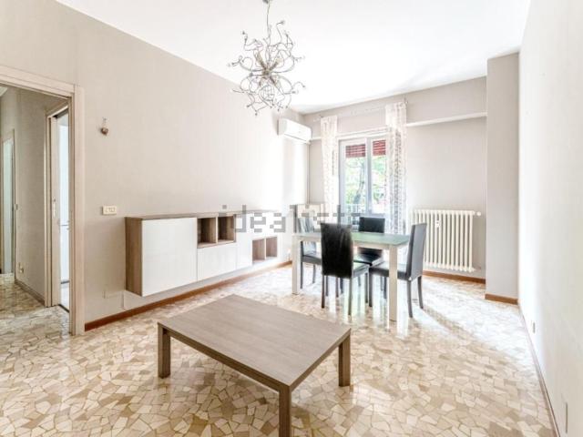 Appartamento in vendita di 75 m² in Via Cenisio, 45