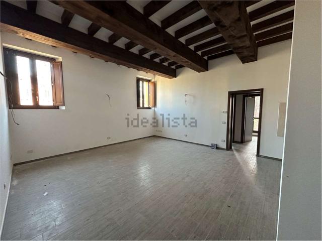 Appartamento in vendita di 75 m² in Via Cesare Frassoni, 17