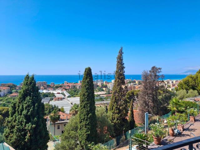 Appartamento in vendita di 75 m² in Via Conca Verde