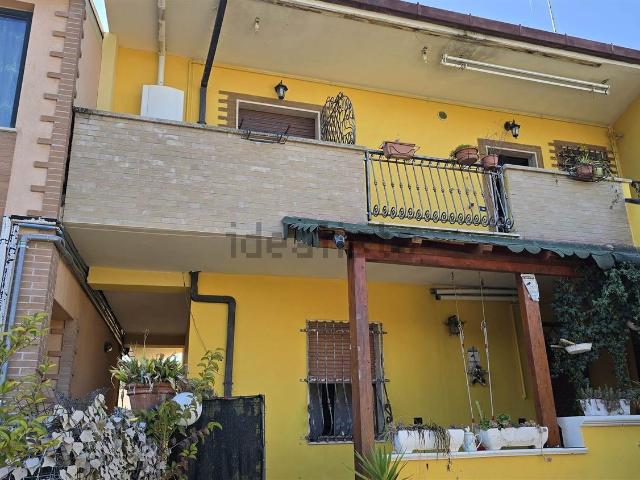 Appartamento in vendita di 75 m² in Via Colle dell&apos Ara, 273