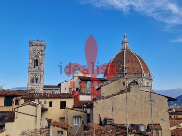 Appartamento in vendita di 75 m² in Via dei Calzaiuoli
