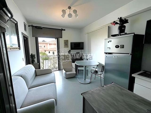 Appartamento in vendita di 75 m² in Via dei Lecci, 28