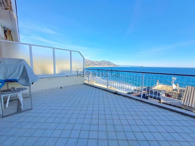 Appartamento in vendita di 75 m² in Via dei Pini
