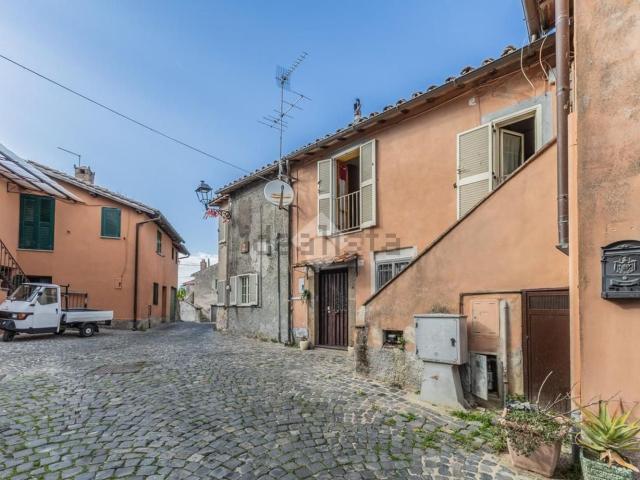 Appartamento in vendita di 75 m² in Via dei Tinelli, 9