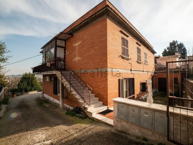 Appartamento in vendita di 75 m² in Via del Monte delle Piche
