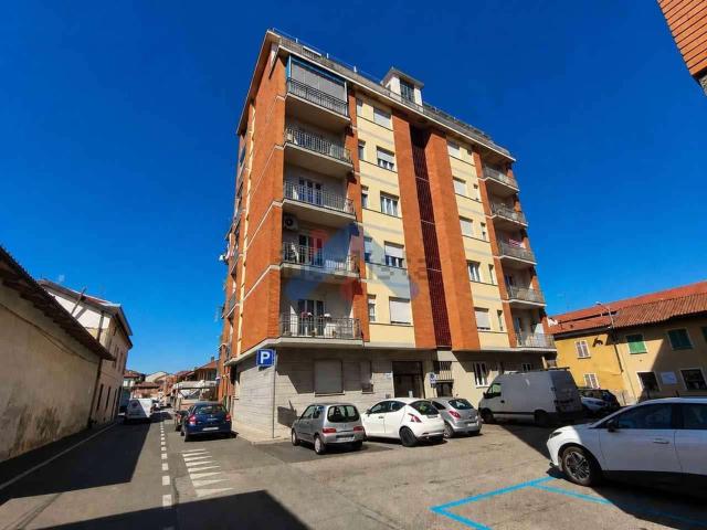 Appartamento in vendita di 75 m² in Via della Gualderia, 21
