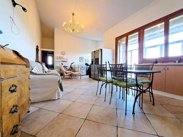 Appartamento in vendita di 75 m² in Via della Guarda, 5