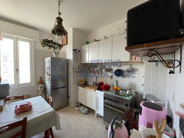 Appartamento in vendita di 75 m² in Via della Stazione, 159