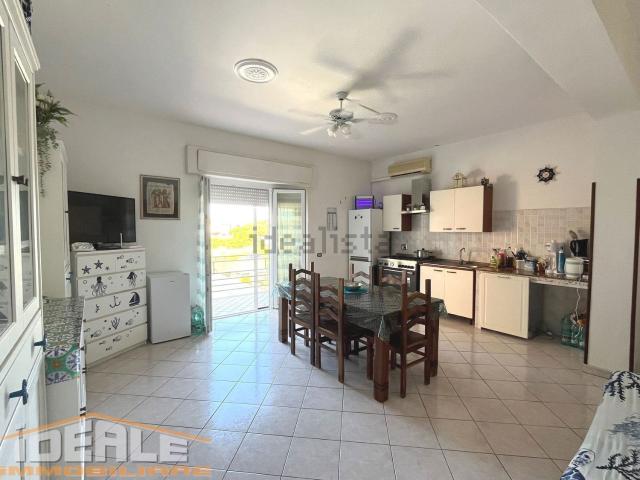 Appartamento in vendita di 75 m² in Via delle Alghe Marine, 66
