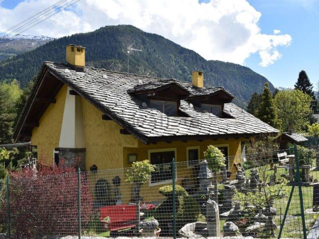 Appartamento in vendita di 75 m² in Via delle Faurie, 9