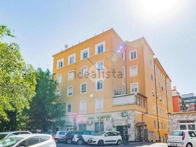 Appartamento in vendita di 75 m² in Via di Donna Olimpia, 8