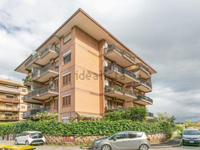Appartamento in vendita di 75 m² in Via di Scorticabove
