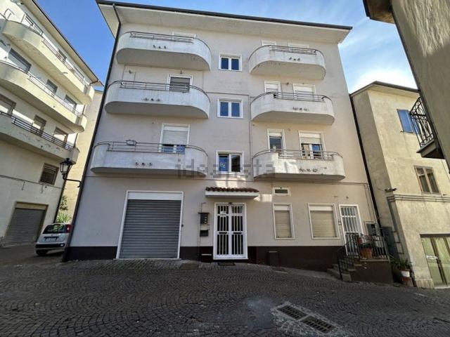 Appartamento in vendita di 75 m² in Via Diomede Carafa, 1