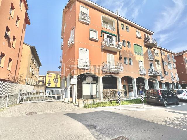 Appartamento in vendita di 75 m² in Via Edmondo de Amicis, 11