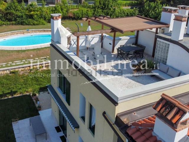 Appartamento in vendita di 90 m² in Via Emilio Salgari, 19
