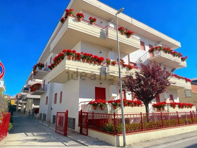 Appartamento in vendita di 75 m² in Via Emilia, 12