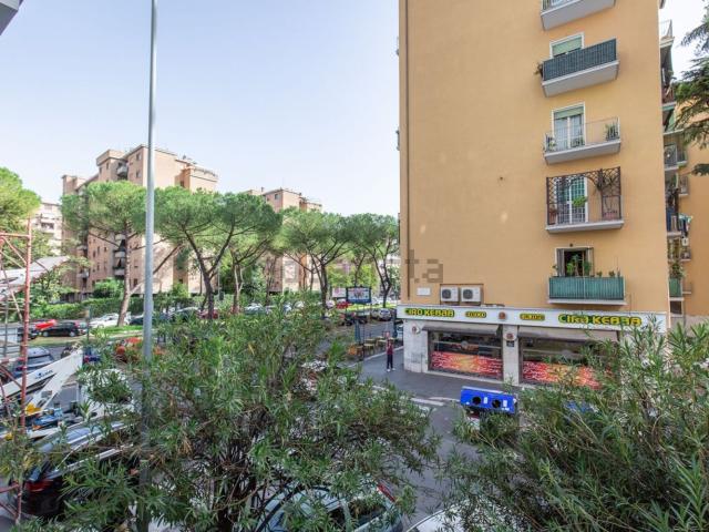 Appartamento in vendita di 75 m² in Via Enrico Mazzoccolo, 6