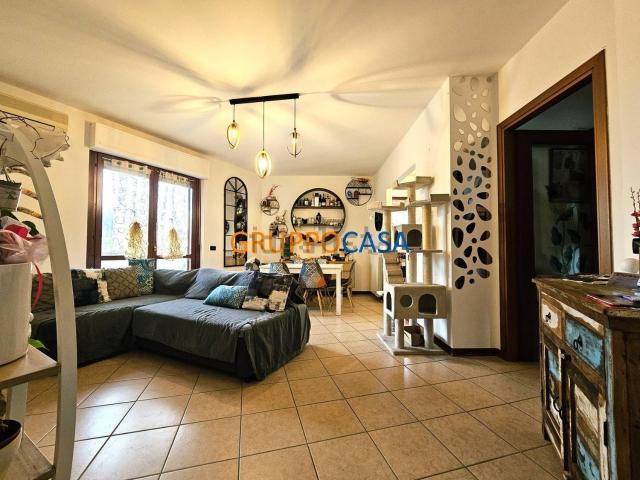 Appartamento in vendita di 75 m² in Via F.lli Rosselli