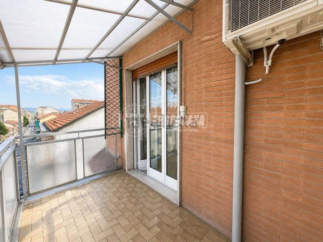 Appartamento in vendita di 75 m² in Via Foligno, 105