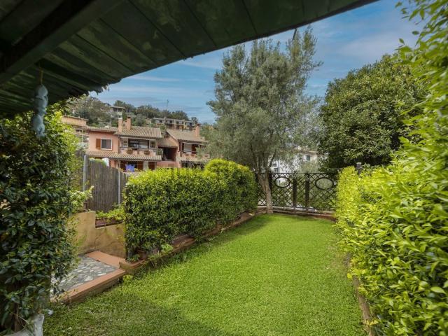 Appartamento in vendita di 75 m² in Via Fosso dell&apos  Aiaccia