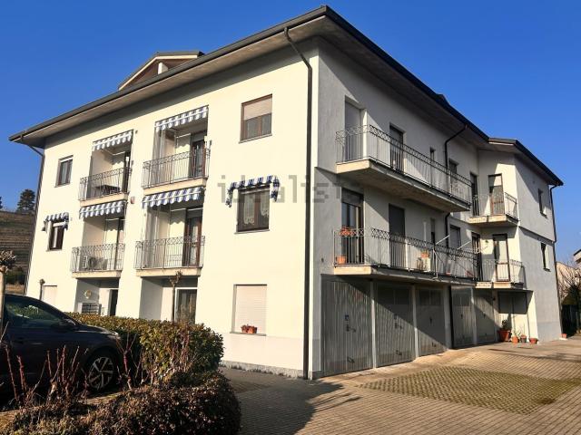 Appartamento in vendita di 75 m² in Via Fratelli Vicari, 120