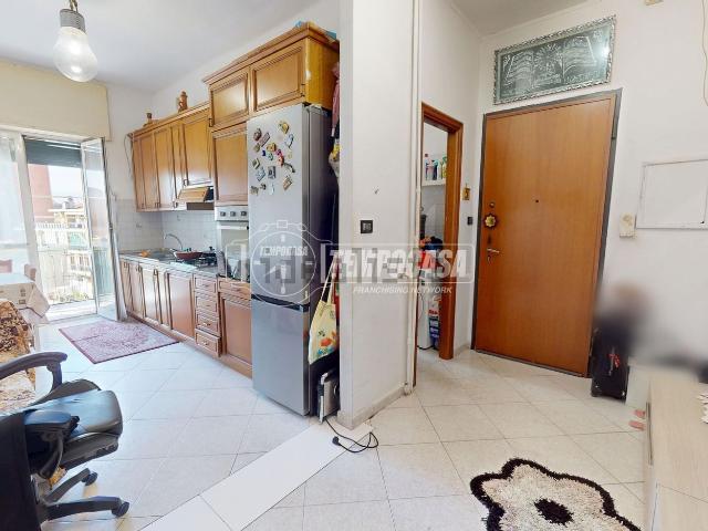 Appartamento in vendita di 75 m² in Via Fratelli de Maistre, 6