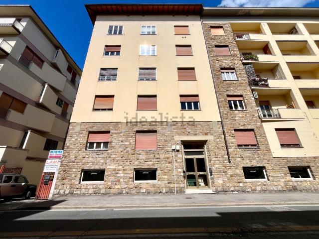 Appartamento in vendita di 75 m² in Via Francesco Datini, 49