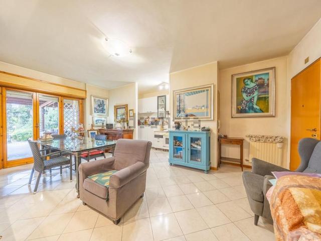 Appartamento in vendita di 75 m² in Via Francesco Vitalini, 72