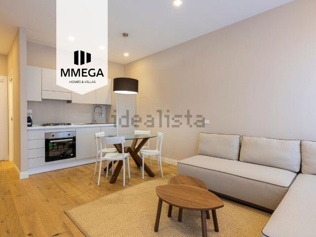 Appartamento in vendita di 75 m² in Via G. San Mercadante, 57