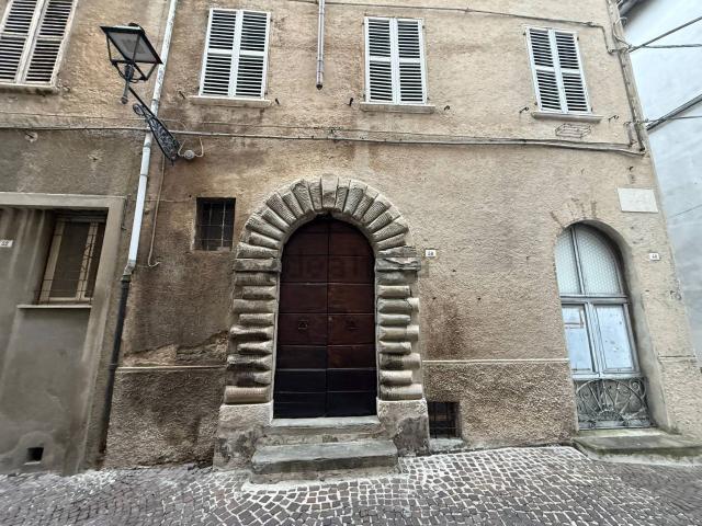 Appartamento in vendita di 75 m² in Via Gaetano Lapis