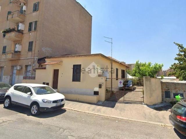 Appartamento in vendita di 75 m² in Via Galla Placidia, 36