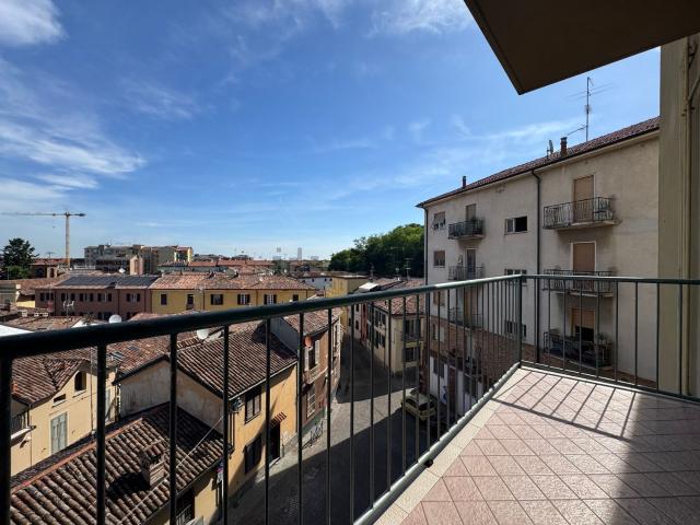 Appartamento in vendita di 75 m² in Via Generale Pinto