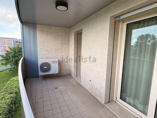 Appartamento in vendita di 75 m² in Via Giuseppe Tassini, 1