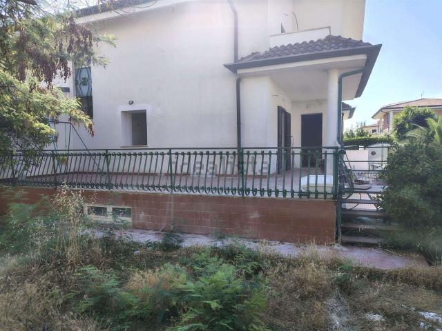 Appartamento in vendita di 75 m² in Via Giuseppe Boldini