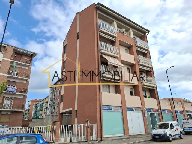Appartamento in vendita di 75 m² in Via Grazia Deledda, 2