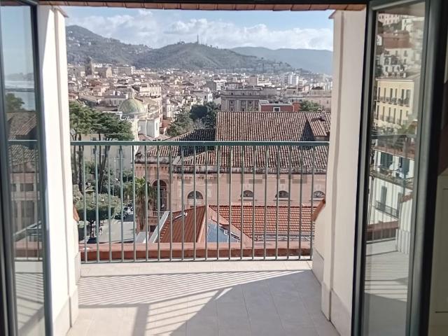 Appartamento in vendita di 75 m² in Via Indipendenza